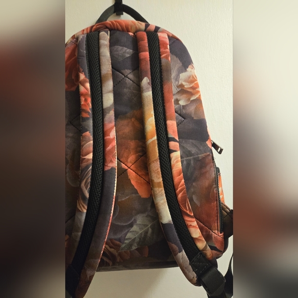 Women's Cynthia Rowley Bag Backpack Floral Purse - Picture 3 of 8